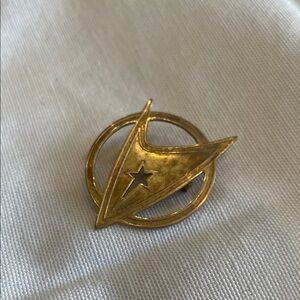 Star Trek starfleet command lapel pin